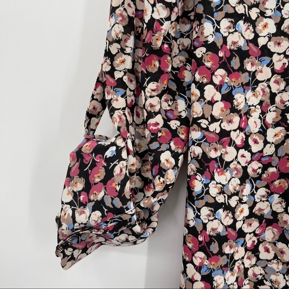 Daniel Rainn Maternity Floral Split Neck Tunic​ - Picture 7 of 11